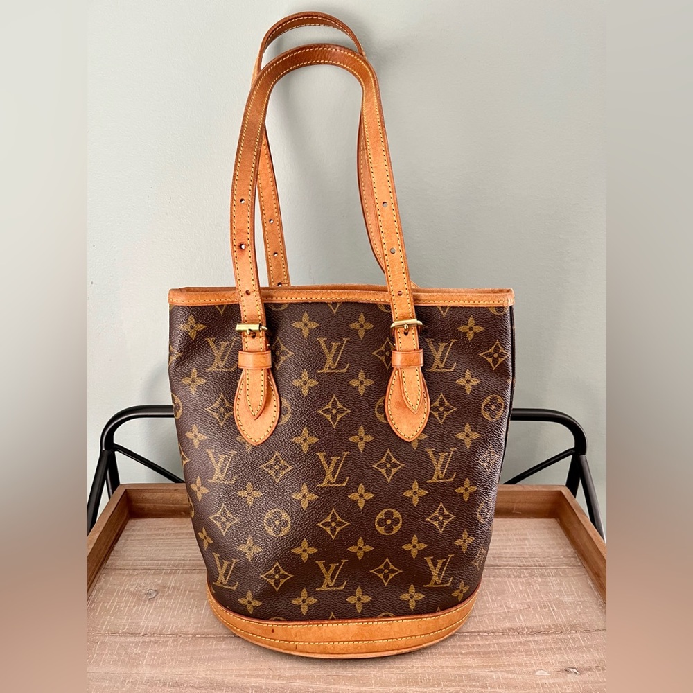 Louis Vuitton Authentic Monogram Petite Bucket Bag ✨Vintage✨